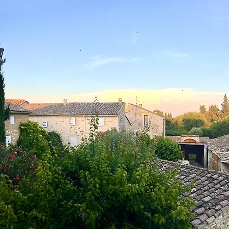 Holiday home Maison De Caractere Avec Piscine Proche D Uzes Arpaillargues-et-Aureillac