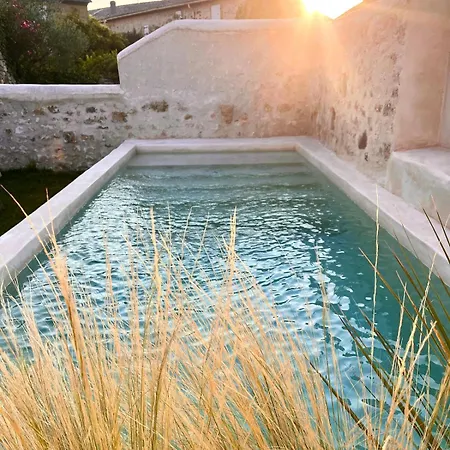 Holiday home Maison De Caractere Avec Piscine Proche D Uzes