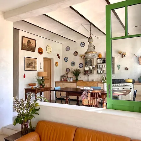 Maison De Caractere Avec Piscine Proche D Uzes