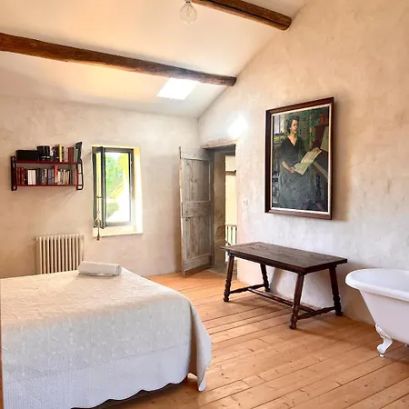 Holiday home Maison De Caractere Avec Piscine Proche D Uzes