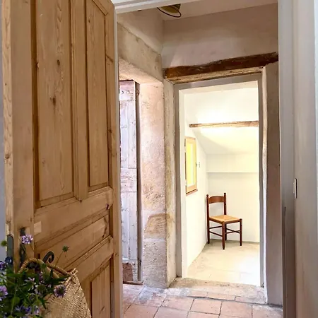 Holiday home Maison De Caractere Avec Piscine Proche D Uzes