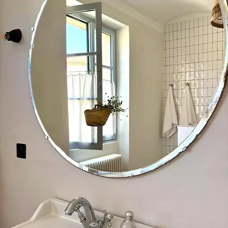 Holiday home Maison De Caractere Avec Piscine Proche D Uzes Arpaillargues-et-Aureillac